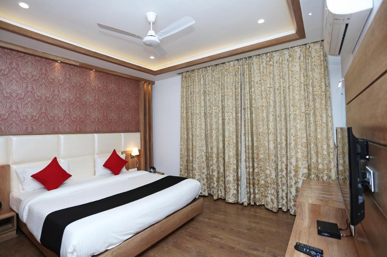 Hotel Yelchiko Varanasi Dış mekan fotoğraf