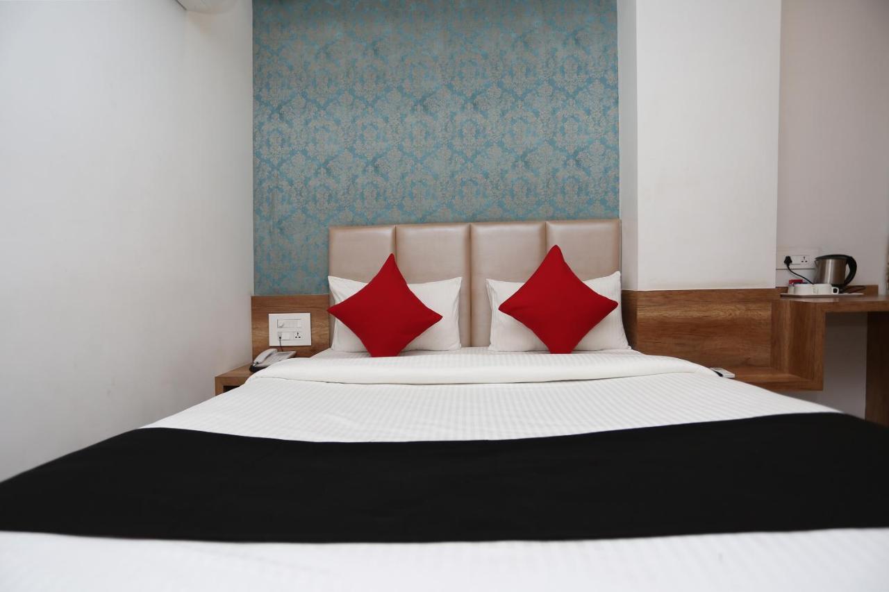 Hotel Yelchiko Varanasi Dış mekan fotoğraf